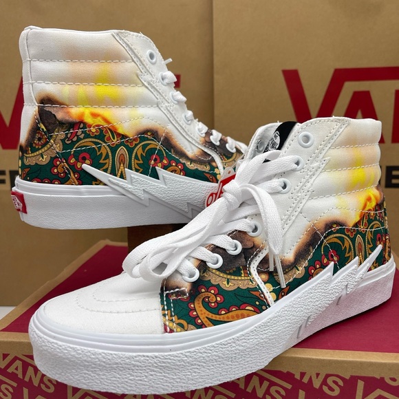 Vans Men’s Sk8-Hi Bolt (Big Reveal) True White/P Sneakers 
VN0A5JIVAZQ - Picture 10 of 16